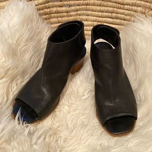 REAL Leather Block Heel Sandals!